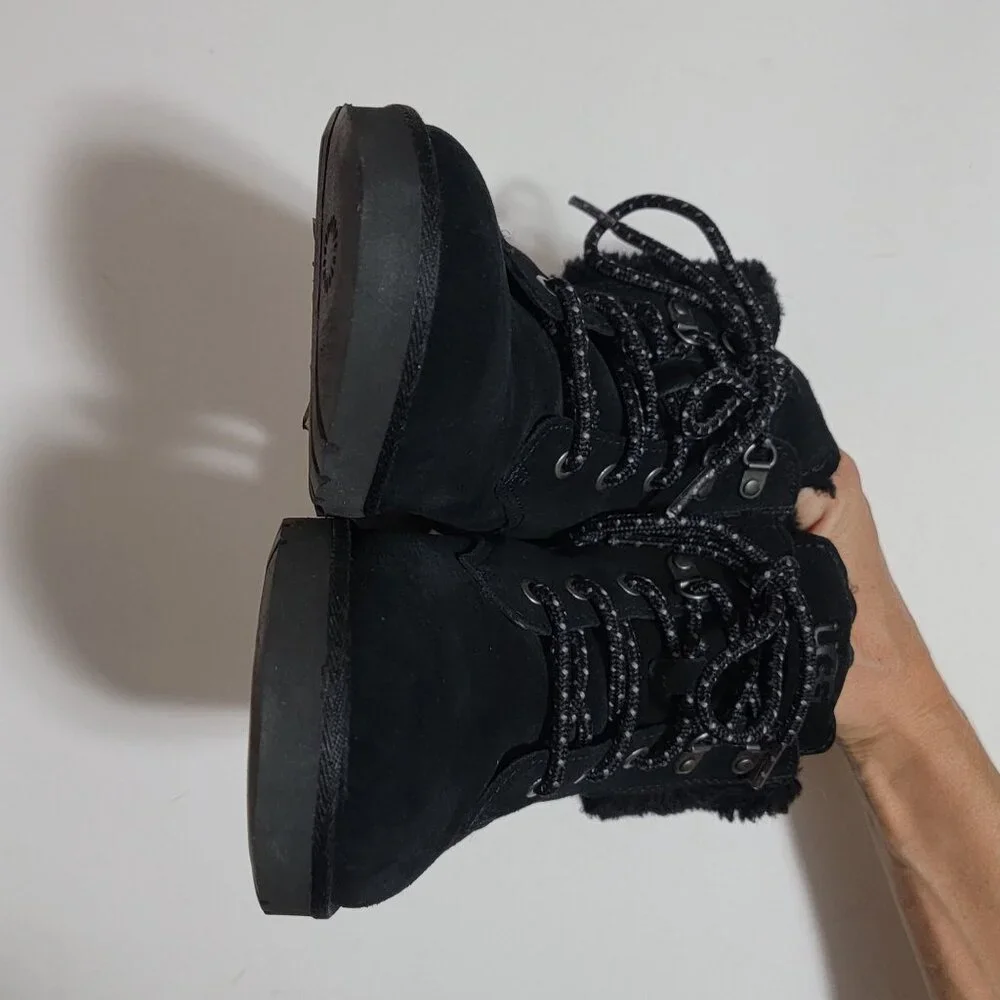NEW UGG Romely Heritage Boots Womens 8 Black Suede Lace Up Fur Cozy Whimsygoth